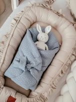 pol_pl_KOKON-niemowlecy-BAWELNIANY-z-falbanka-2027_9-600×840