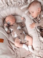 pol_pl_KOKON-niemowlecy-VELVET-z-falbanka-1563_3-600×840