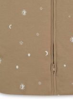 jollein-spiworek-niemowlecy-do-spania-caloroczny-z-odpinanymi-rekawami-4-pory-roku-stargaze-biscuit-110-cm (1)