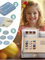 Drewniana-zabawka-edukacyjna-kasa-Sklepowa-Fiskalna-dla-dzieci-NUKIDO-Certyfikaty-opinie-atesty-CE-EN-71