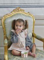 pol_pl_Elodie-Details-Sliniaczek-fartuszek-Blushing-Pink-33870_4