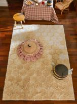 dywan-bawelniany-do-prania-w-pralce-sweet-honey-planet-bee-lorena-canals (1)