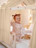 HausbetthimmelSet1_lifestyle_-21_bearbeitet_creme