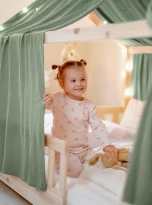 HausbetthimmelSet1_lifestyle_-21_bearbeitet_eukalyptus