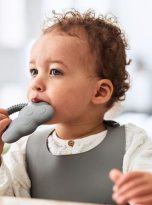 jollein-gryzak-dla-niemowlaka-kauczuk-naturalny-chmurka-cloud-storm-grey (1)