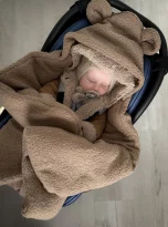 pol_pl_Kocyk-z-kapturkiem-do-fotelika-BARANEK-boucle-2183_7