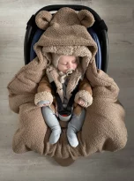 pol_pl_Kocyk-z-kapturkiem-do-fotelika-BARANEK-boucle-2183_9 — kopia