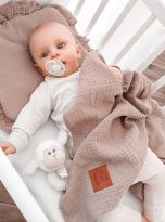 pol_pl_Komplet-letni-poduszka-z-falbanka-i-otulacz-MUSLIN-1612_6