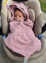 pol_pl_Muslinowy-otulacz-z-kapturkiem-do-fotelika-letni-2315_6 — kopia